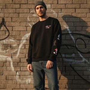 Uniqlo UT Disney Mickey Mouse Black Crewneck Sweatshirt L